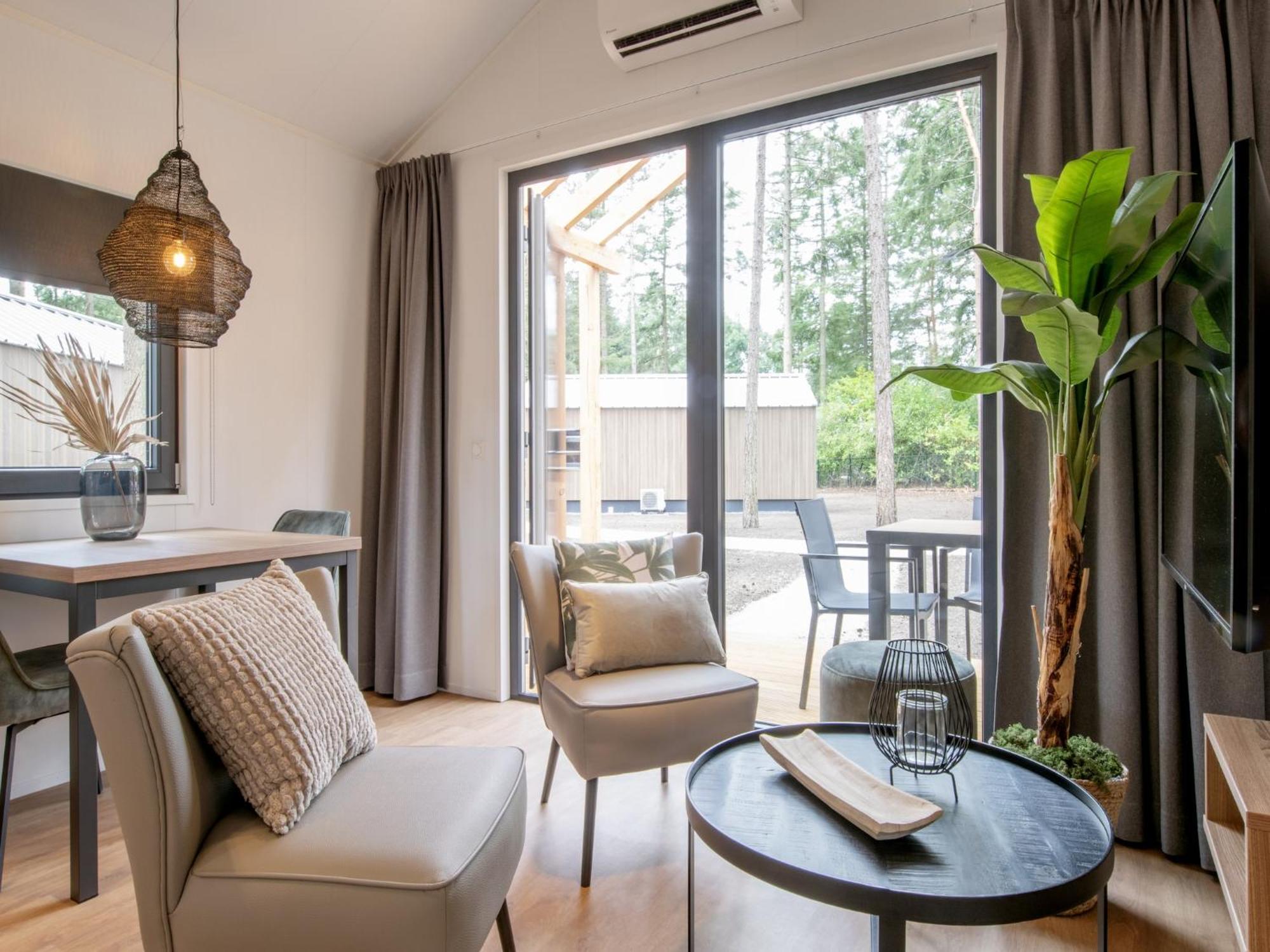 Nice Tiny House With Air Conditioning, On A Holiday Park, 12 Km From Eindhoven Mierlo Exterior foto